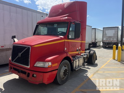 2016 Volvo VNM42T 4x2 Day Cab Truck Tractor (Inoperable)