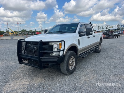 2017 Ford F-350 XL 4x4 Crew Cab Pick-up