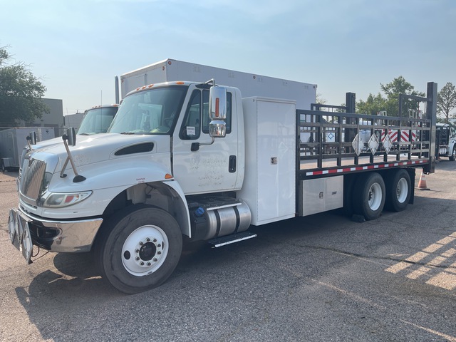 2016 International DuraStar 4400 6x4 Flatbed Truck (Inoperable)