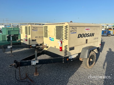 2017 Doosan P425/HP375WCU-T4F 425 cfm Mobile Compresor de aire
