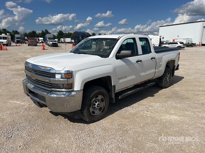2015 Chevrolet Silverado 2500 HD 4x4 Extended Cab Pickup