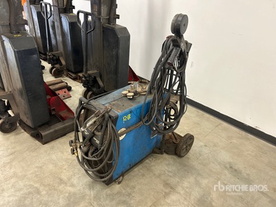 Miller Millermatic 252 200 A Skid-Mounted MIG Electric Welder