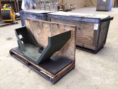 (3) Oshkosh 1802840 Vehicular Fenders