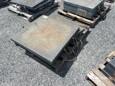 Quantity of (4) 2004 ORP000 Outrigger Pads