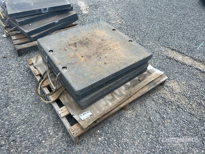 Quantity of (4) 2007 ORP000 Abstützplatten
