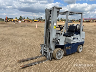 Toyota 5FGC25 4500 lb Cushion Tire Forklift