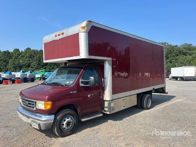 2003 Ford E-450 4x2 Moving Van Truck