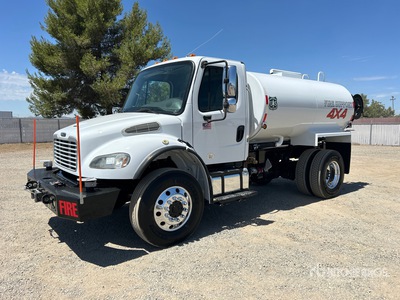2016 Freightliner M2 106 4x4 Wassertank-Lkw