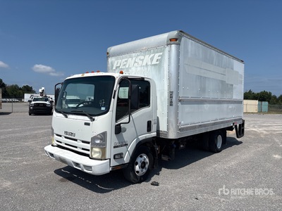 2012 Isuzu NPR HD 4x2 Furgoneta caja cerrada