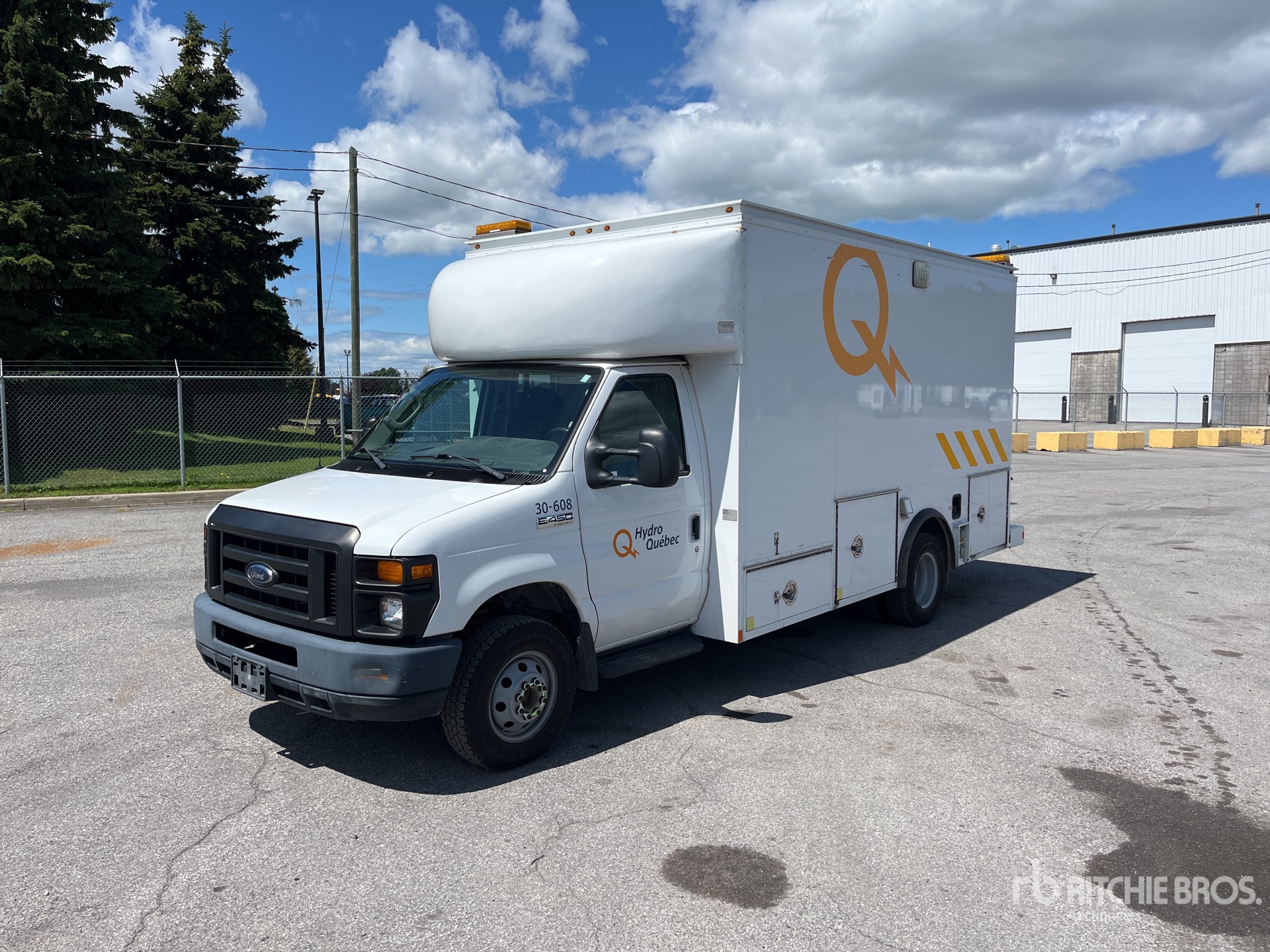 2012 Ford E-450 Utility Truck