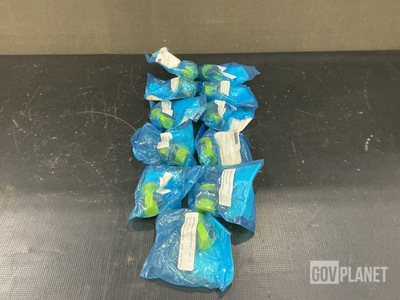 (11) Amphenol 10-107916-01P Receptacle Connectors