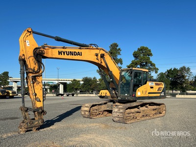 2019 Hyundai HX300L Tracked Excavator