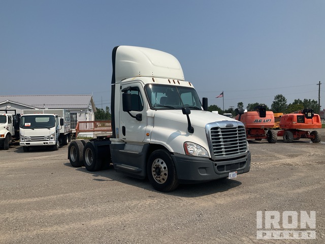 CAMIóN 2017 FREIGHTLINER