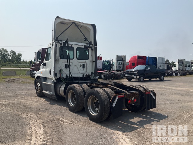 CAMIóN 2017 FREIGHTLINER