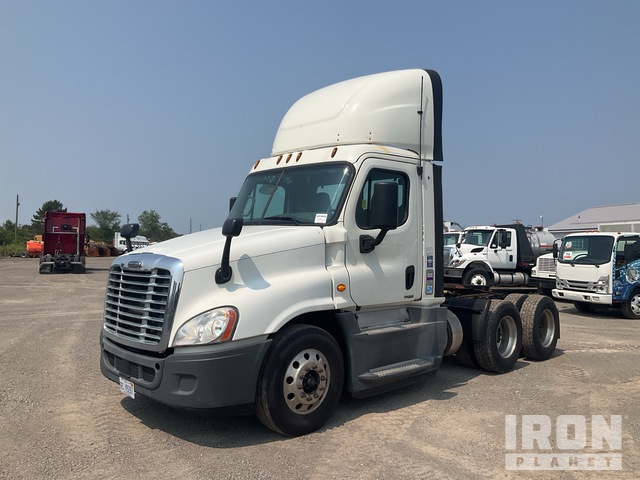 CAMIóN 2017 FREIGHTLINER