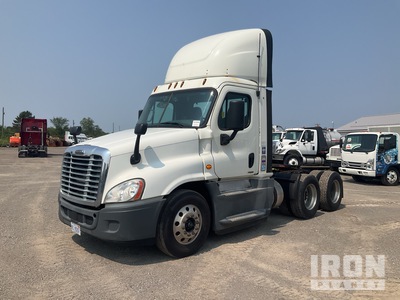 2017 Freightliner Cascadia 6x4 T/A Day Cab Truck Tractor