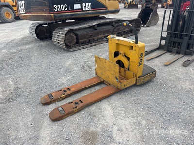 Yale MPE060LEN24T2748 6000 lb Electric Gato de bandeja (Inoperable)
