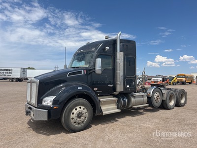 2021 Kenworth T880 8x4 Tri/A Sleeper Truck Tractor