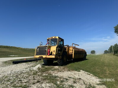 Cat 613C Series II Vagón transportador de agua (Inoperable)