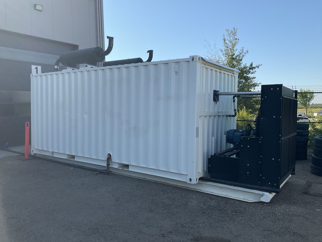 1996 Waukesha F18GSID 480 kW Containerized Generator Set