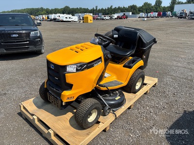 Club Cadet XT1 4x2 Ride-On Lawn Mower