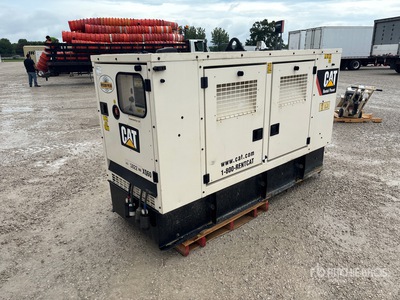 2016 Cat XQ60 45 kW Skid-Mounted Groupe électrogène