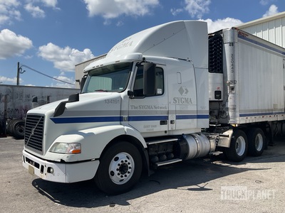 2015 Volvo VNR64T 6x4 T/A Sleeper Truck Tractor
