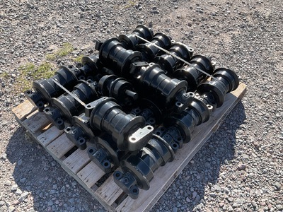 Quantity of (19) Lote de Rodamientos para Excavadora / Excavator Rollers Varios, accesorio para excavadora - Fits 20 ton Excavators