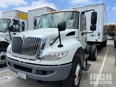 2013 International 4400 4x2 Tracteur Routier (Inoperable)