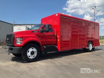 2021 Ford F650 Super Duty 4x2 10 Bay Beverage Truck