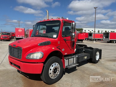 2011 Freightliner M2 Hybrid 4x2 S/A Day Cab Truck Tractor