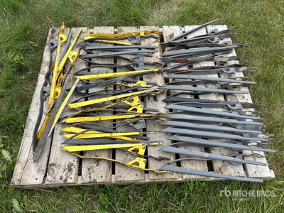 Quantity of (35) 22 in Crop lifters