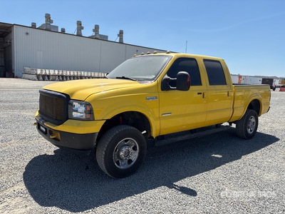 2006 Ford F-250 Lariat 4x4 Crew Cab Pickup