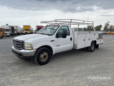 2004 Ford F-350 XL 4x2 Utility Truck