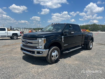 2019 Ford F-350 Lariat 4x4 Crew Cab Pickup