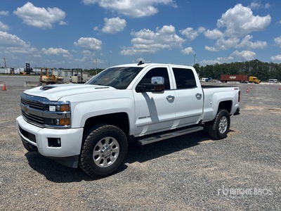 2019 Chevrolet Silverado 2500HD LTZ 4x4 Crew Cab Pickup