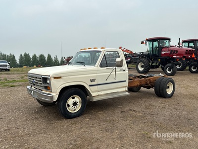 1982 Ford F-350 4x2 Cab & Chassis