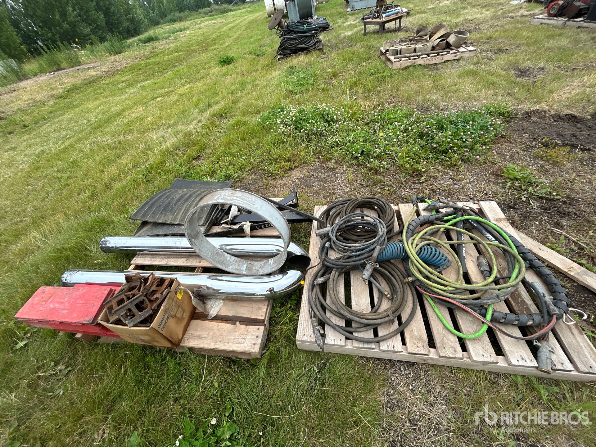 Quantity of Hydraulic Hoses, Exhaust, Mud Flaps, Emergency Warning Signs
