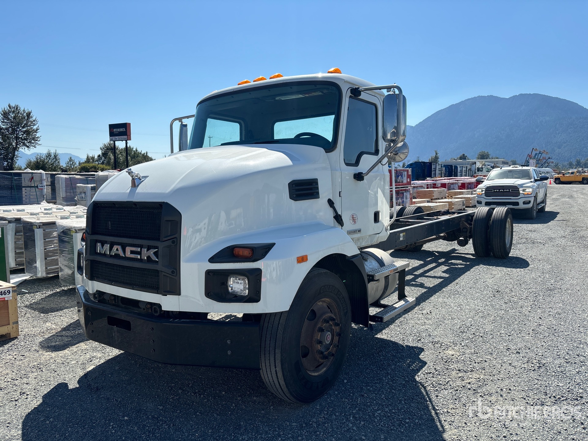 2022 Mack MD 4x4 Cab and Chassis