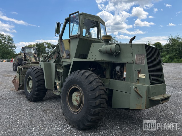 CARGADOR FRONTAL CASE MW24C