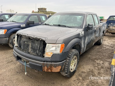 2010 Ford F-150 XL 4x4 Crew Cab Pickup