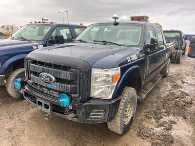 2013 Ford F-250 XL 4x4 Crew Cab Pickup