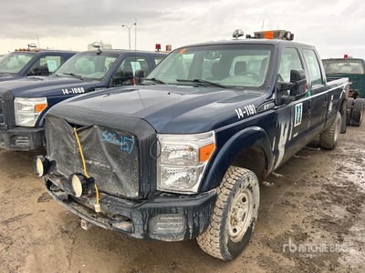 2015 Ford F-350 XL 4x4 Crew Cab Pickup