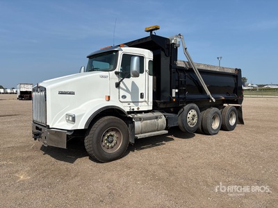 2014 Kenworth T800 8x4 Tri/A Dump Truck