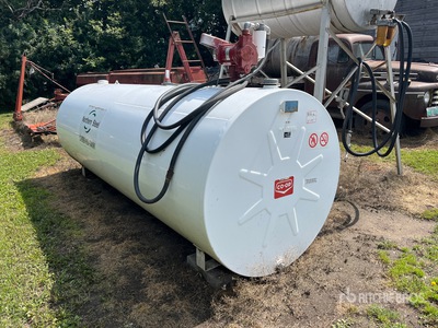 2009 Westeel 1000 gal خزان وقود