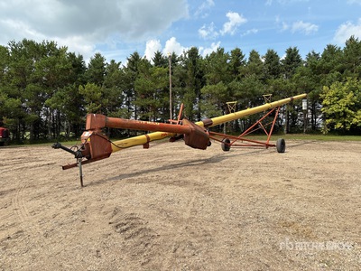 1991 Westfield MK100-61 10 in x 61 ft Swing Grain Auger