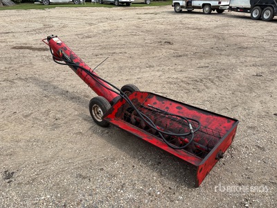 2009 Wheatheart 8 in x 9 ft Transfer Hyd Grain Auger