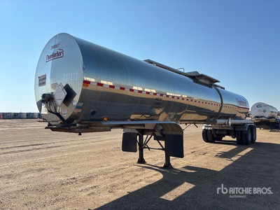 1998 Beall 7200 gal T/A Tanker Trailer