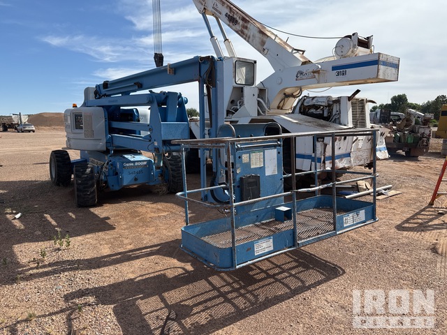ELEVADOR ARTICULADO 2003 GENIE 4WD Z6034