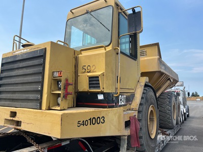 1991 Cat D350D Kiepwagen met knikbesturing